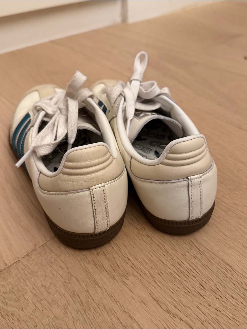 adidas Samba White w/ Green Stripes - Picture 2 of 3